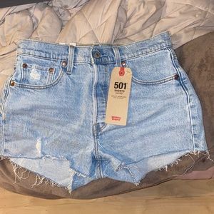 NWT LEVIS SHORTS